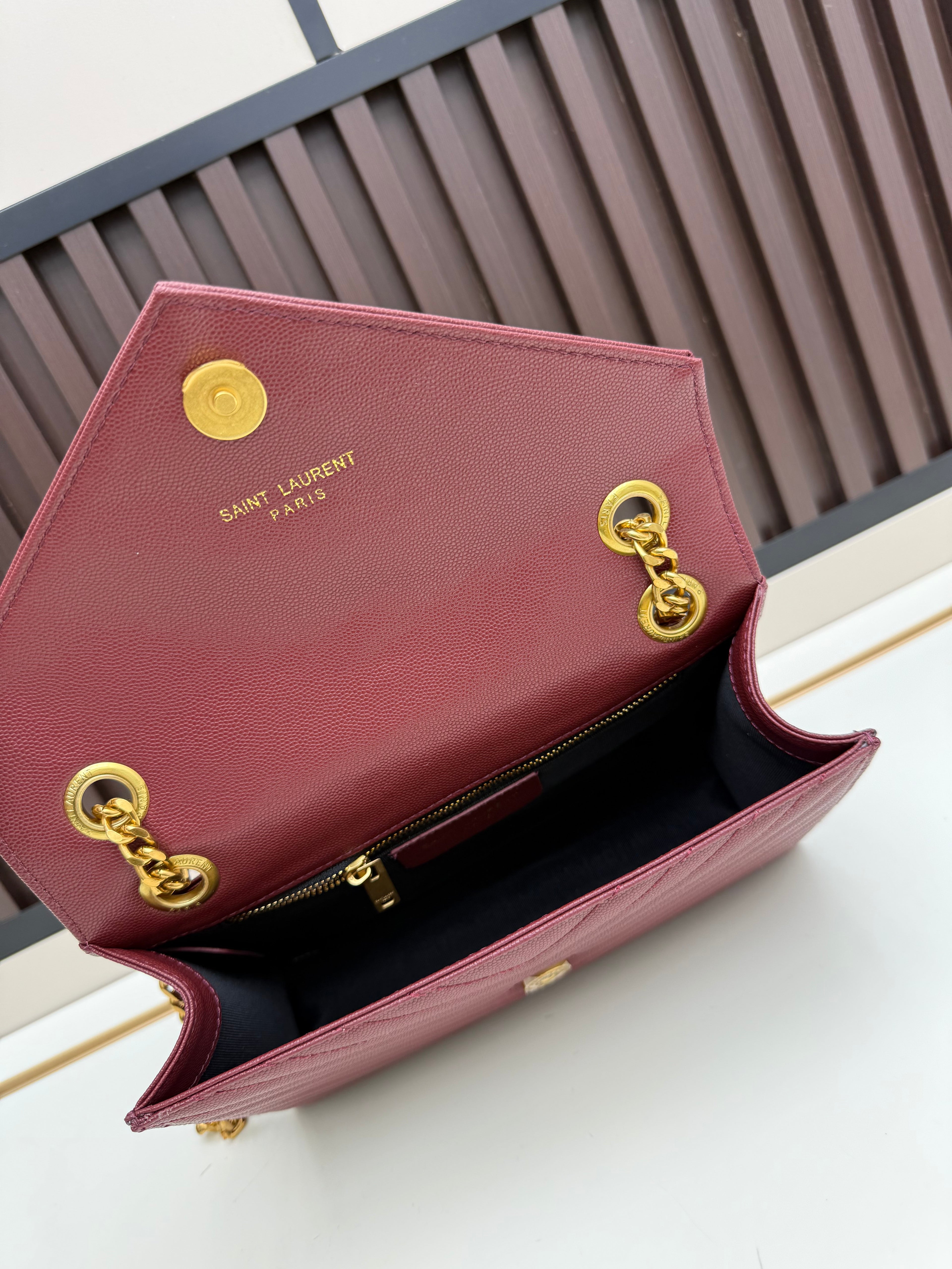 Medium Caviar Leather Chain Bag