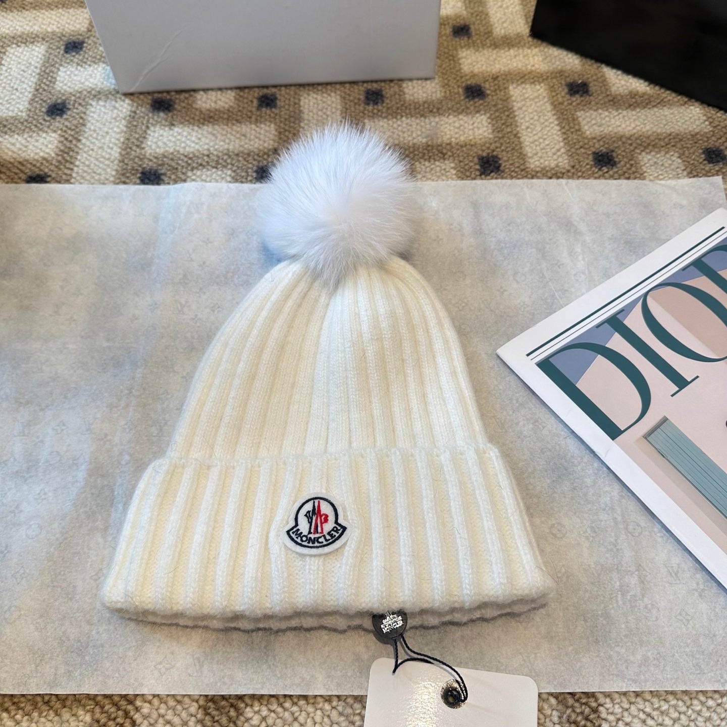 Premium Knit Beanie with Fox Fur Pom — Soft, Warm & Stylish