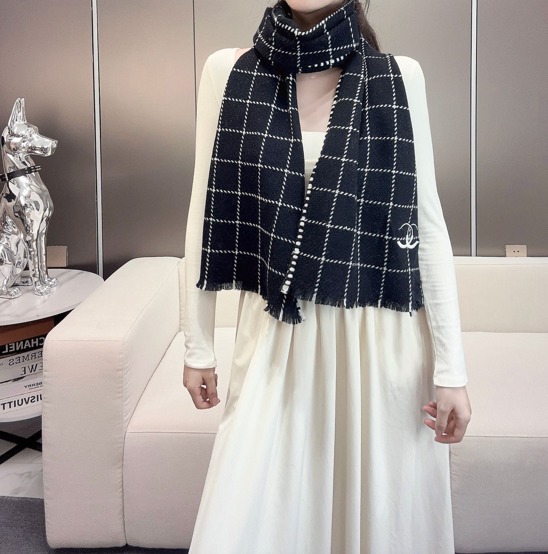 Luxury Scottish Cashmere Scarf — 100% Cashmere — 38 × 185 cm