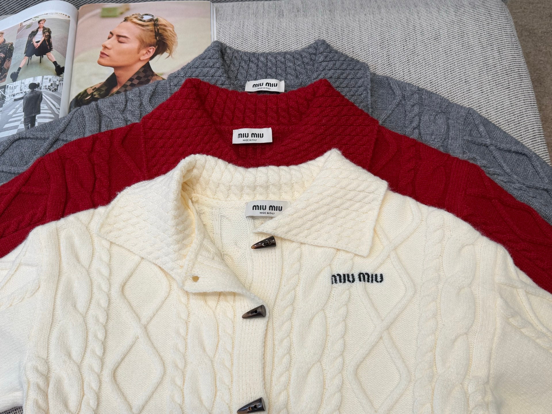 Cropped Retro Green Wool-Blend Sweater – Fall/Winter Essential