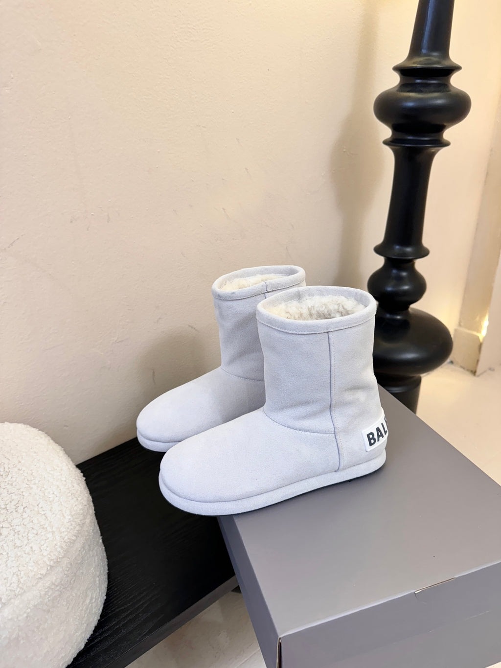 High-Top Snow Boots with Strap Detail