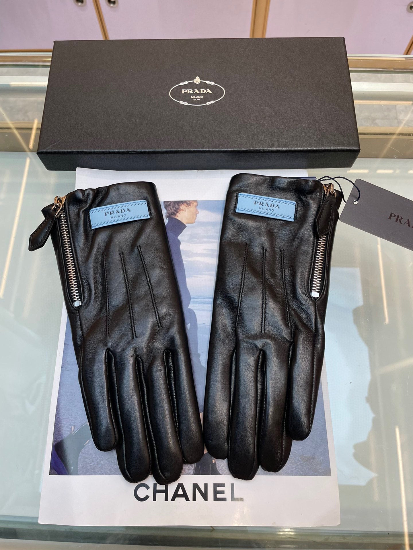 Embroidered Touchscreen Leather Gloves