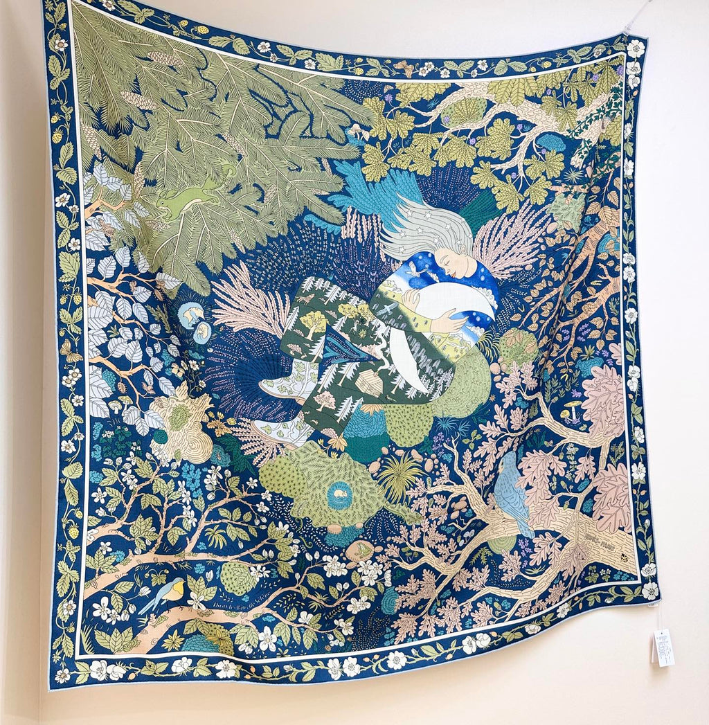 ew Luxury Double-Sided Cashmere & Silk Square Scarf — 135 × 135 cm