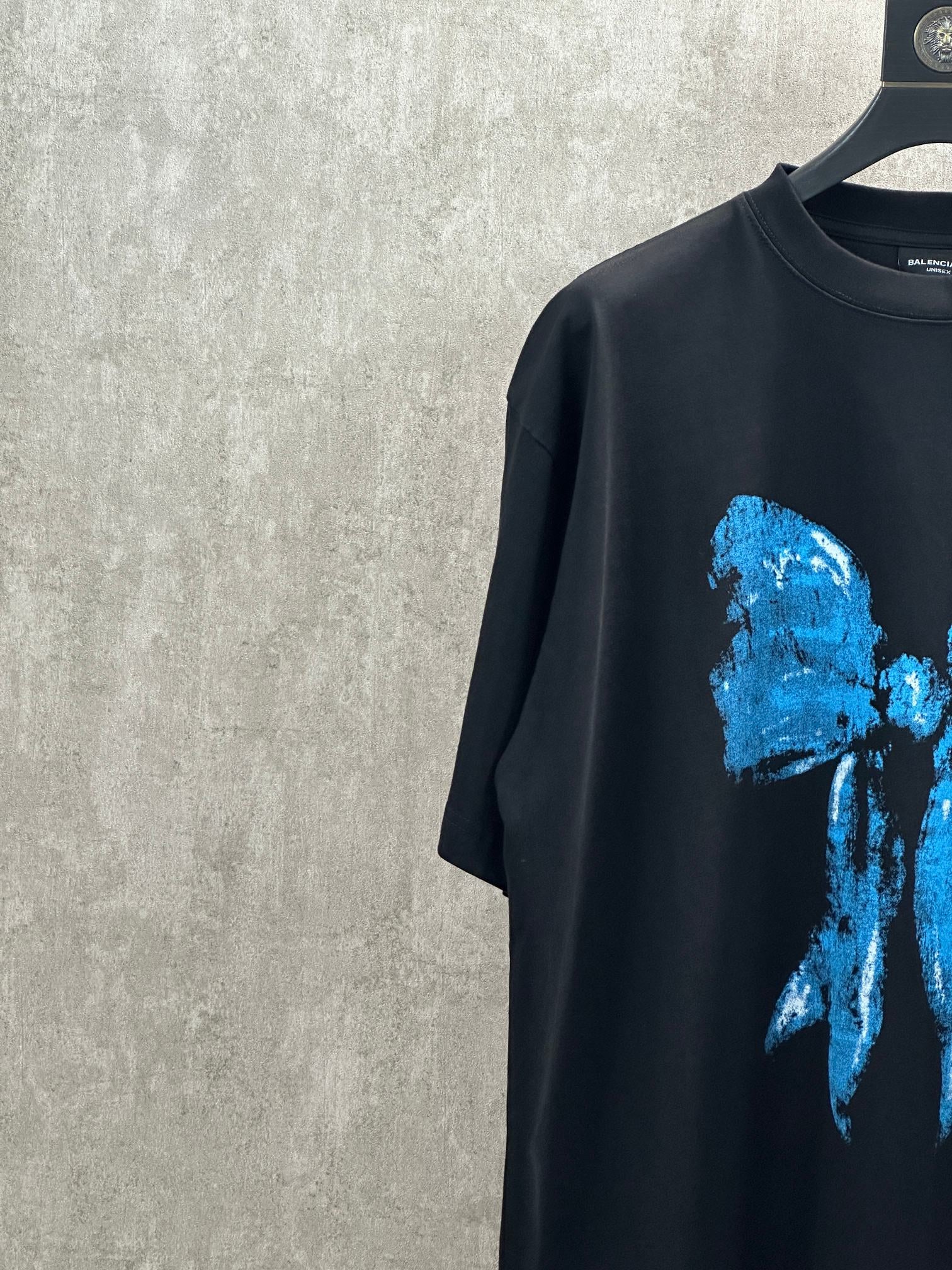 Blue Cracked Butterfly Print T-Shirt – Unisex