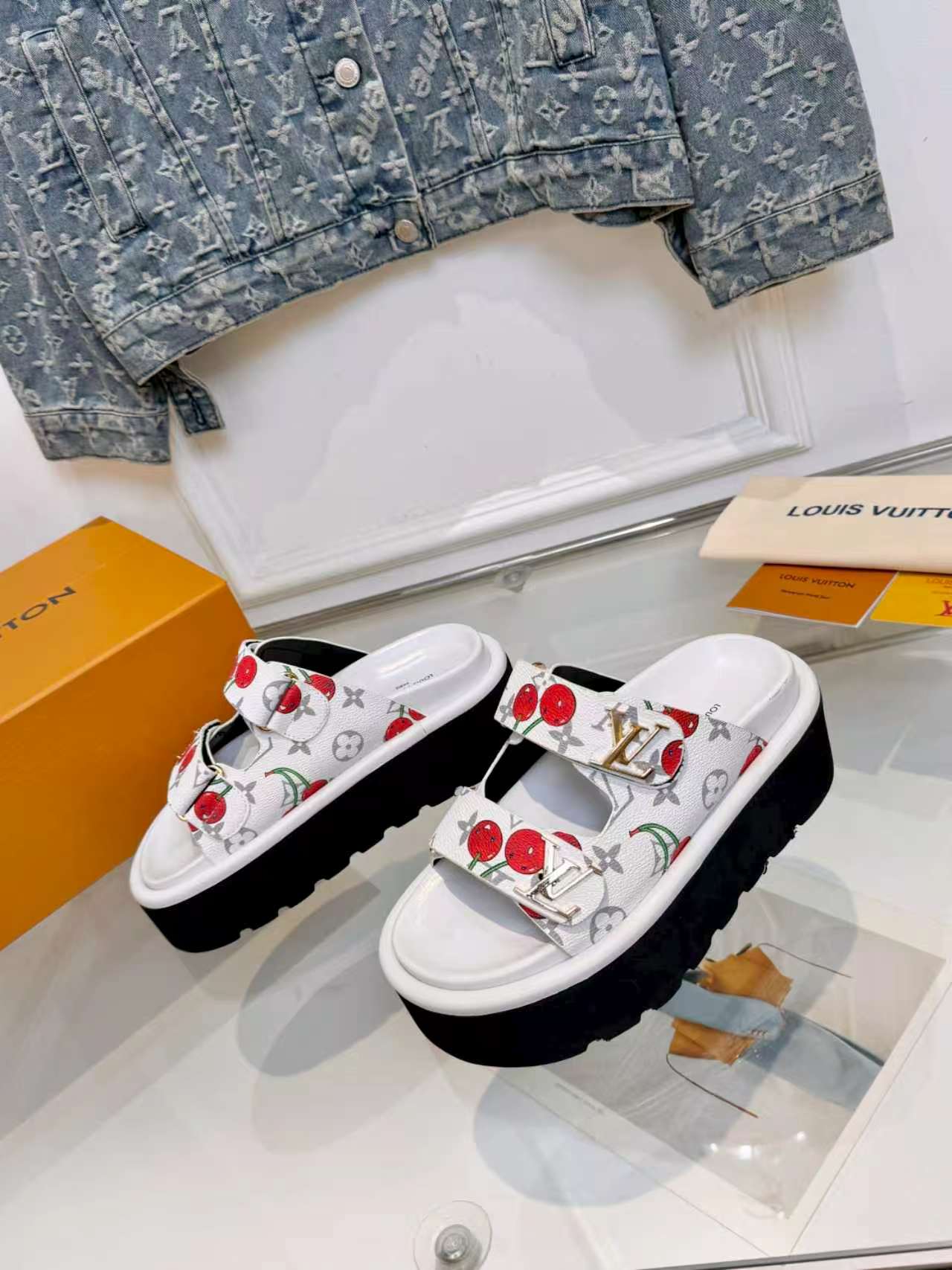 Pool Pillow Comfort Platform Sandals – Premium Edition