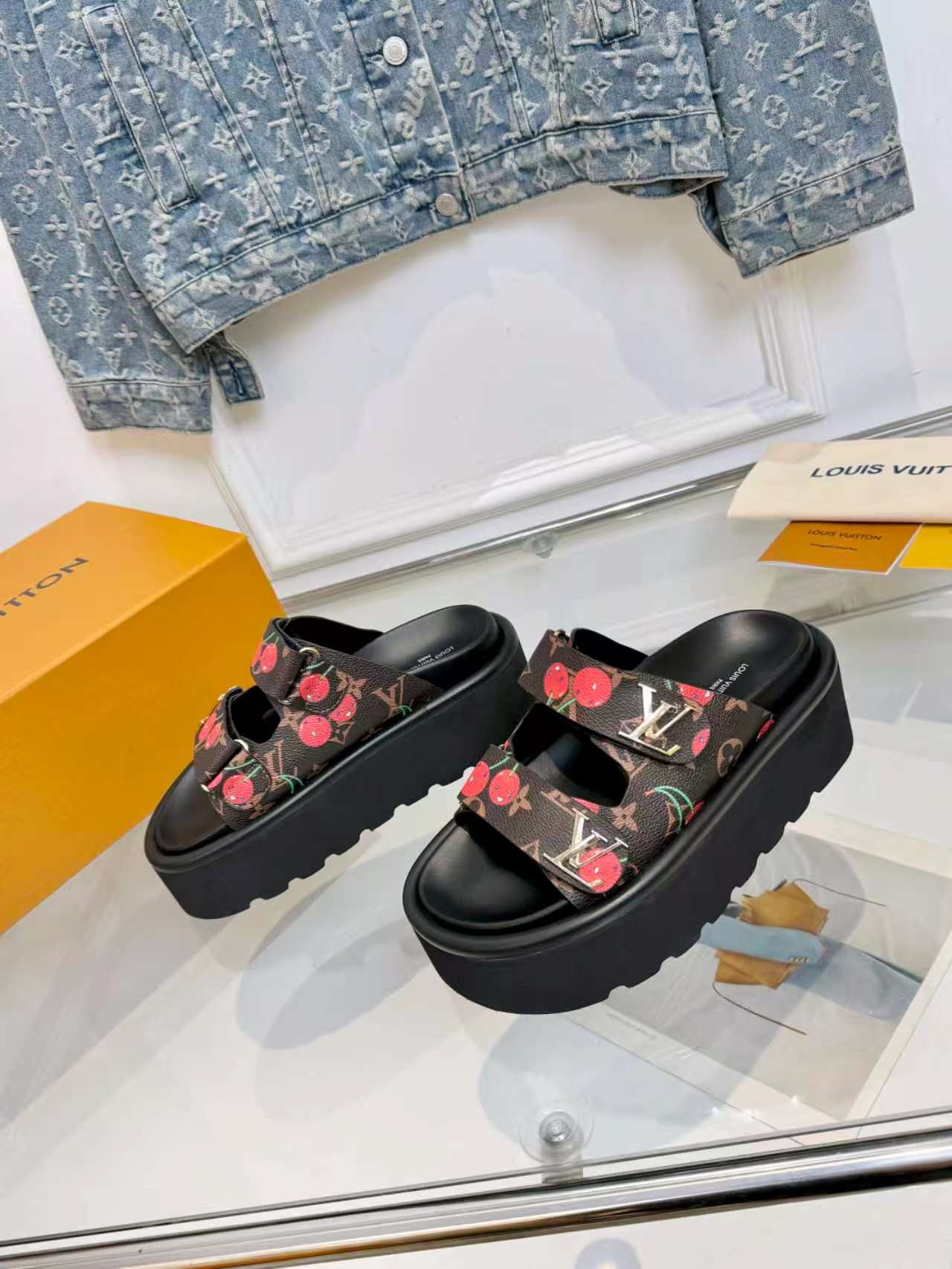 Pool Pillow Comfort Platform Sandals – Premium Edition