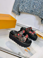 Pool Pillow Comfort Platform Sandals – Premium Edition