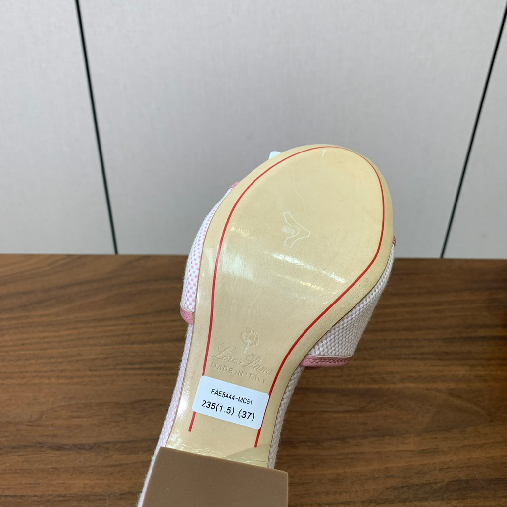 Color-Block Flat Sandals – Premium Edition