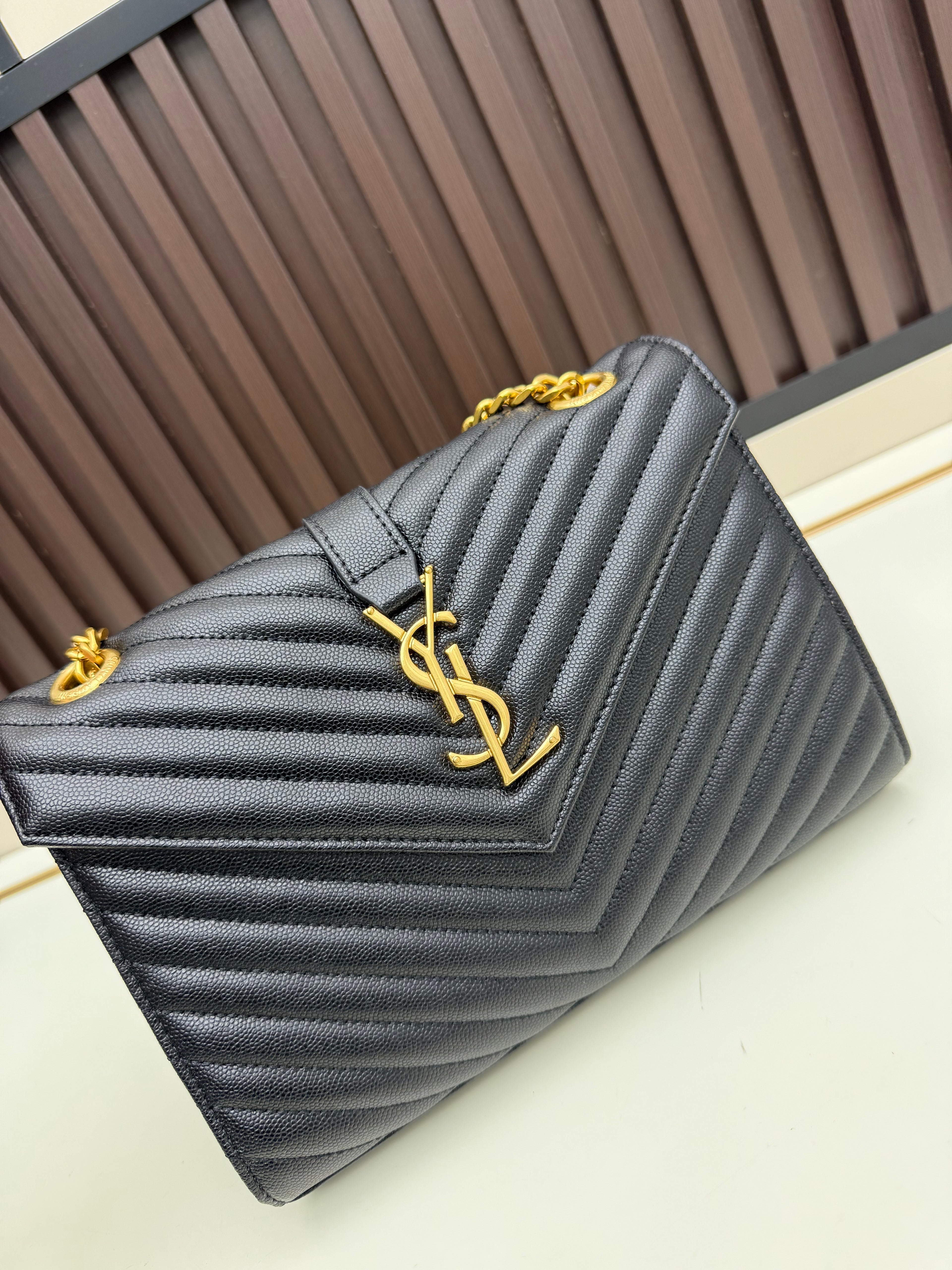 Medium Caviar Leather Chain Bag