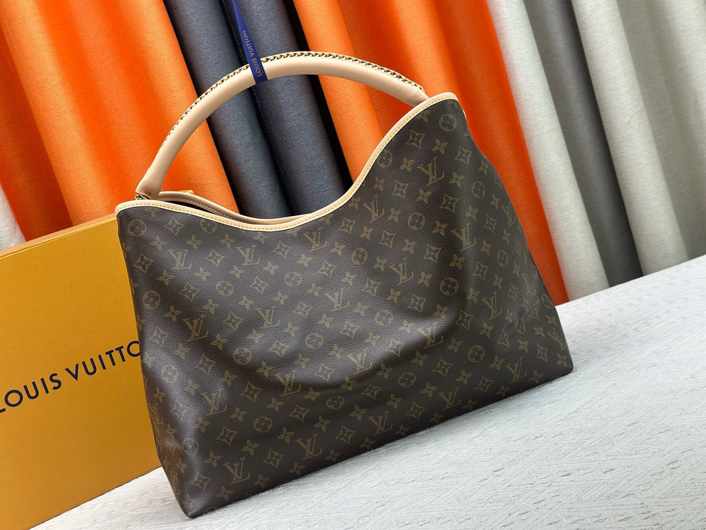 Artsy-Inspired Hobo Bag – Large Edition