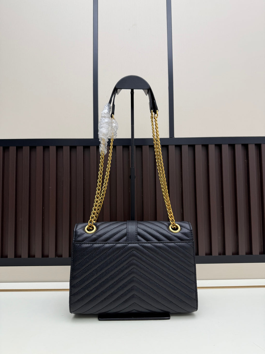 Medium Caviar Leather Chain Bag