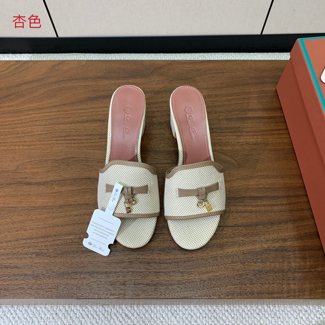 Color-Block Flat Sandals – Premium Edition