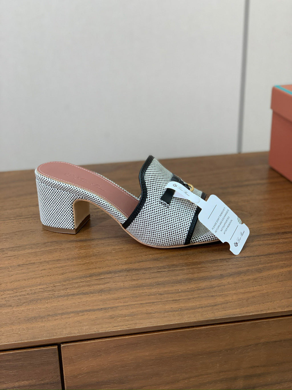 Color-Block Flat Sandals – Premium Edition