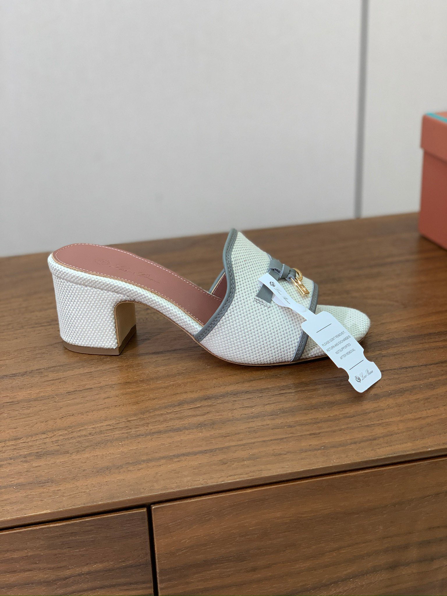 Color-Block Flat Sandals – Premium Edition