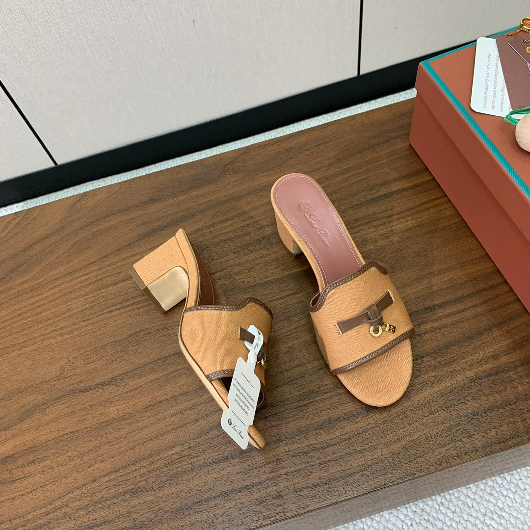 Color-Block Flat Sandals – Premium Edition