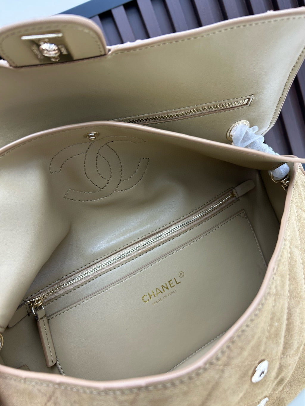 Matte Leather Tote Bag – Runway Edition SS26