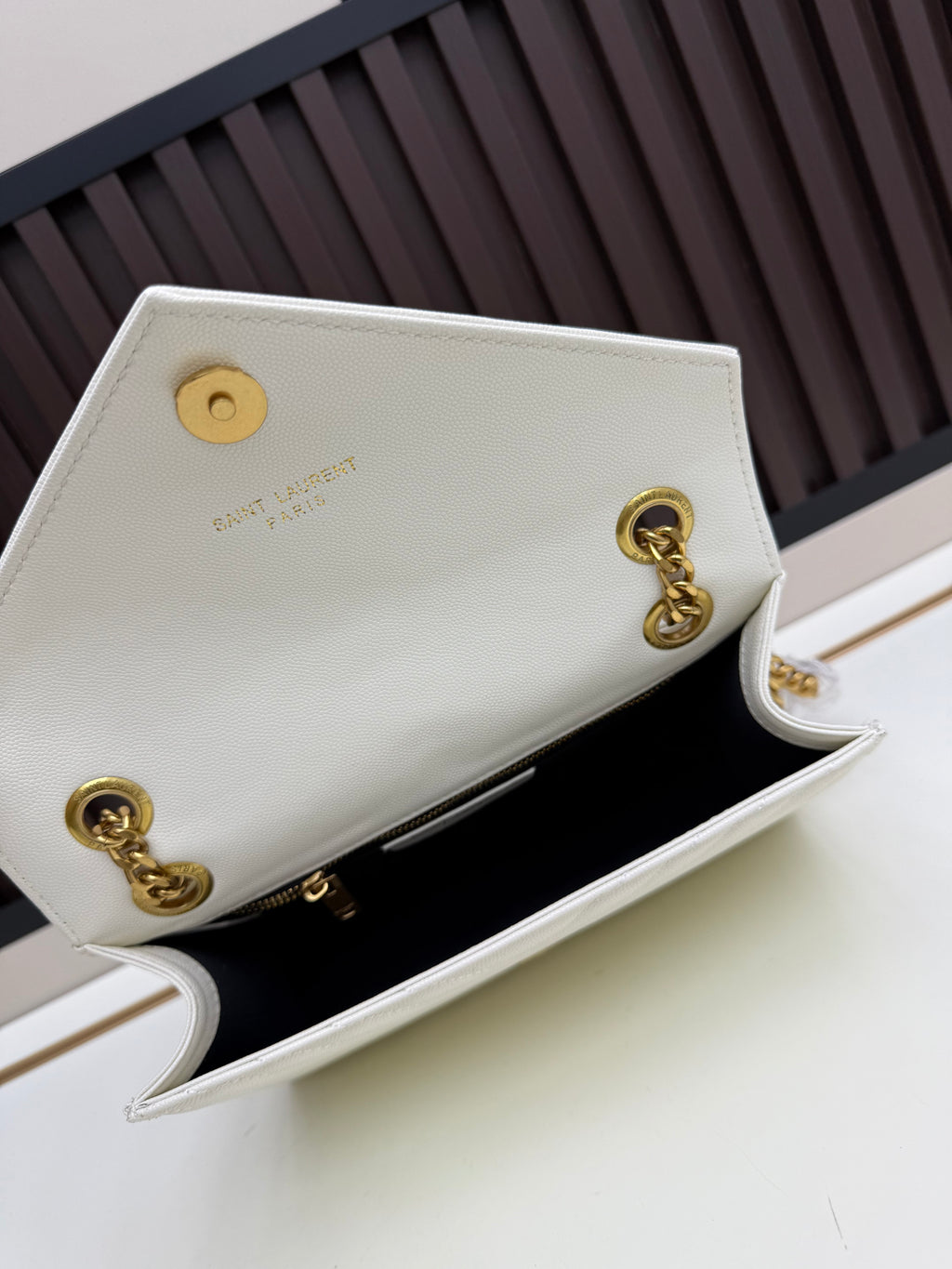 Medium Caviar Leather Chain Bag