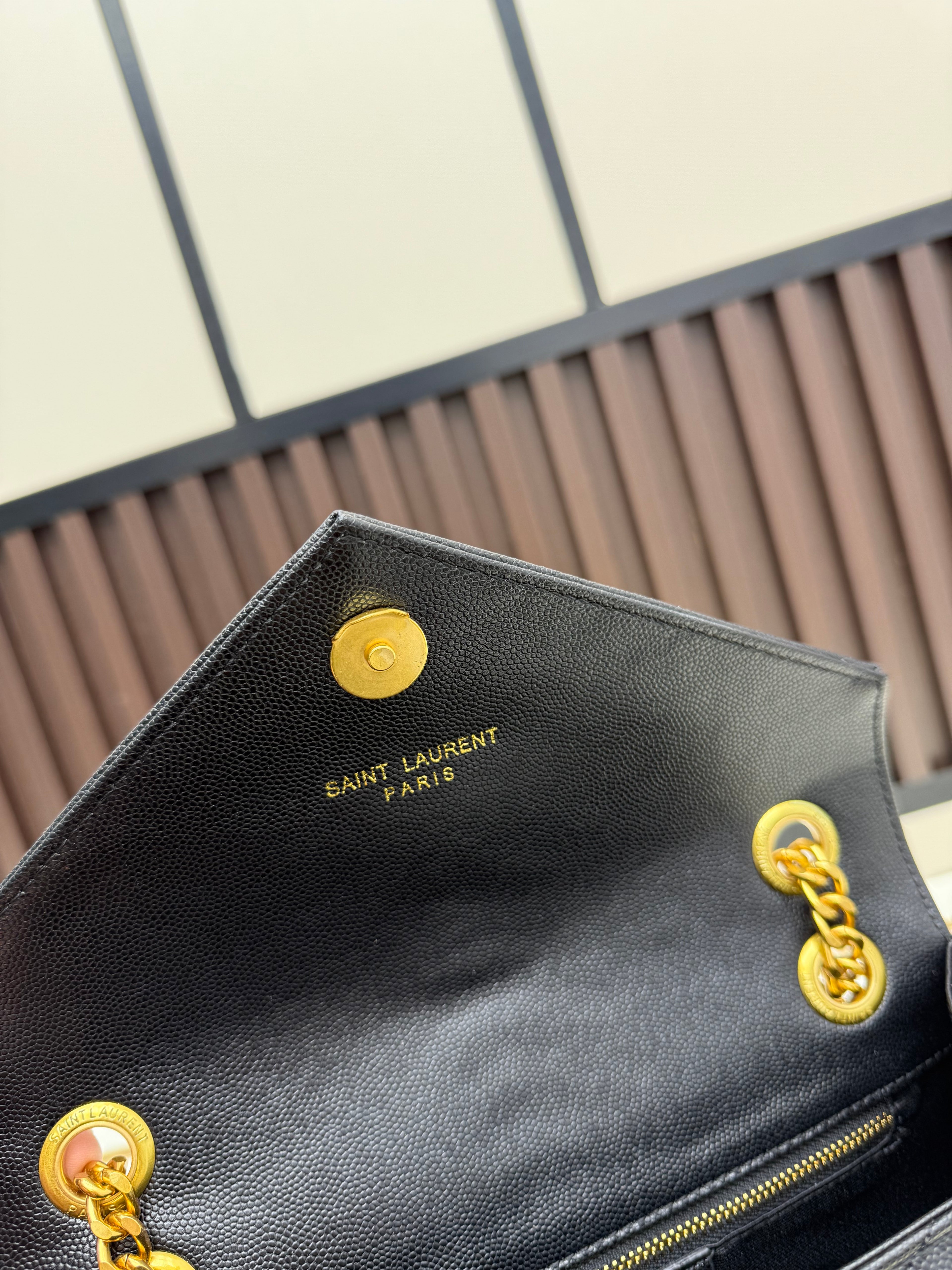 Medium Caviar Leather Chain Bag